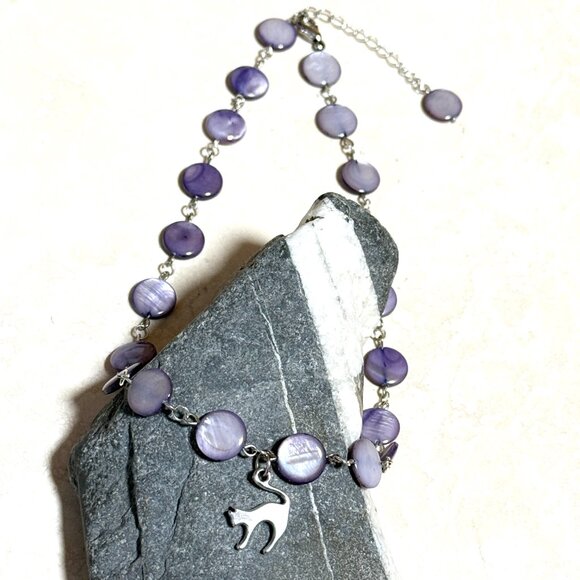 Purple Mother of Pearl Beaded Short Necklace + Cute Slim Cat Pendant - Picture 4 of 13